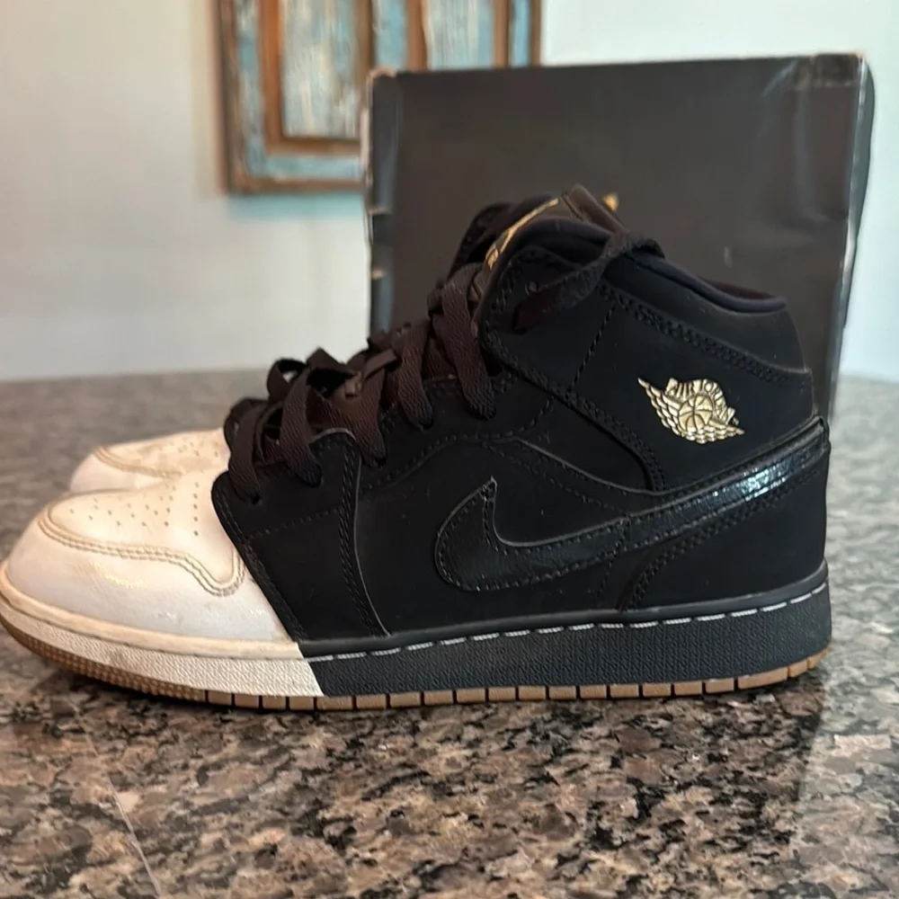Air Jordan 1 mid GG Sneakers 7Y